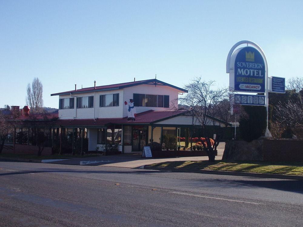 Redhill Cooma Motor Inn Екстериор снимка