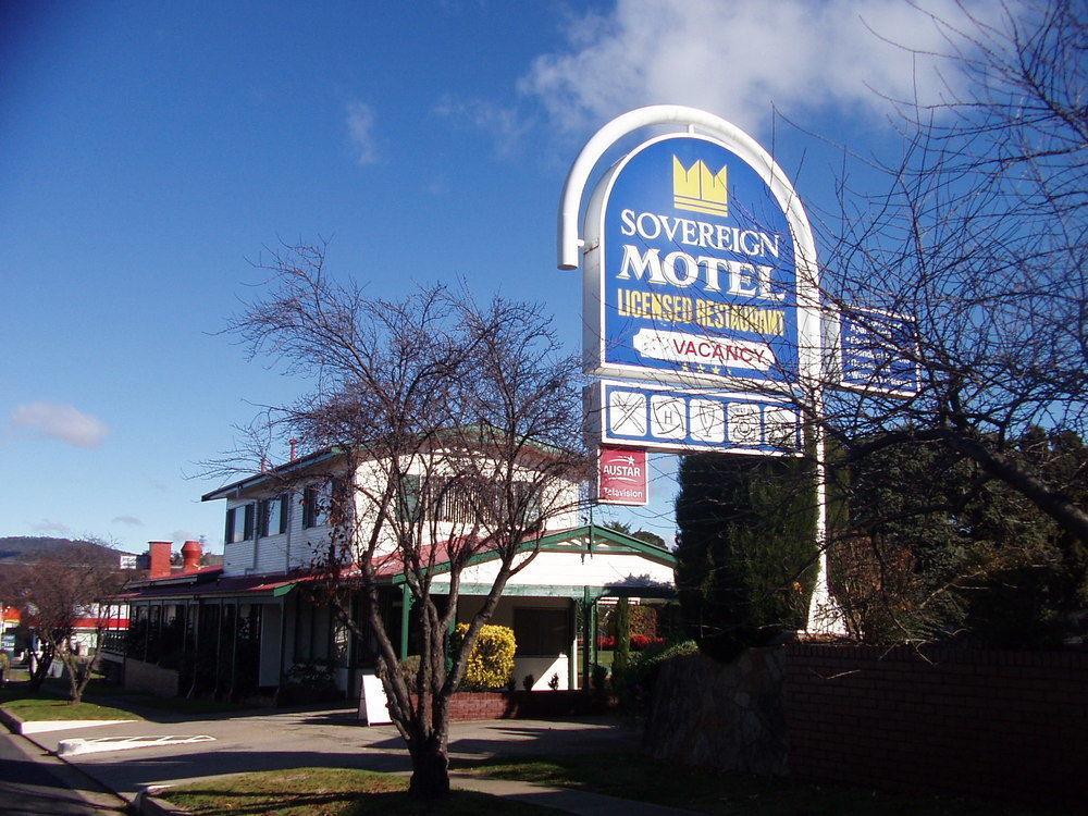 Redhill Cooma Motor Inn Екстериор снимка