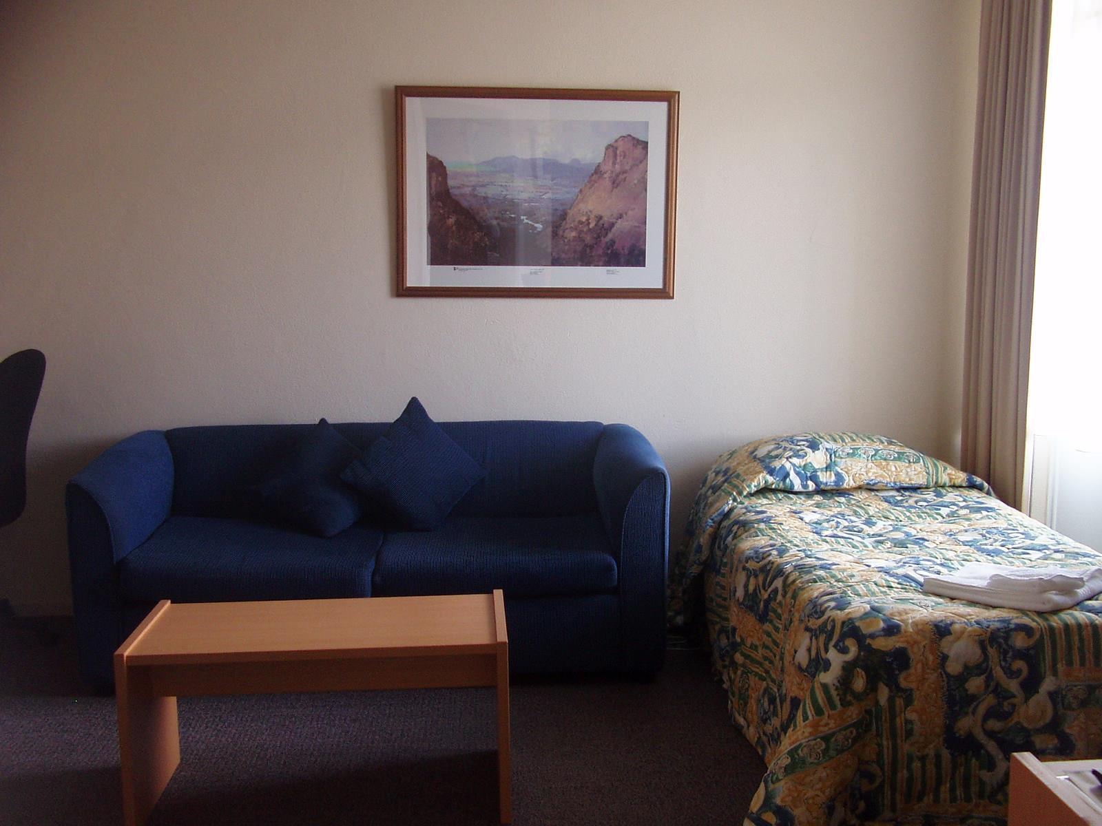 Redhill Cooma Motor Inn Екстериор снимка